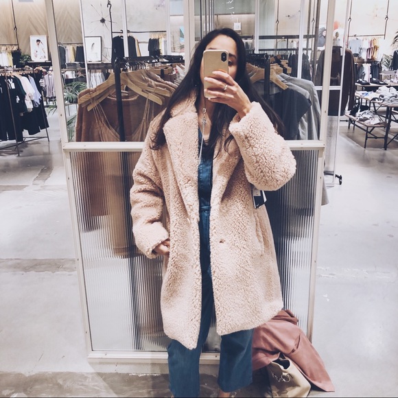 Instagram: @Forgottencharmthrift - Picture 3 of 4